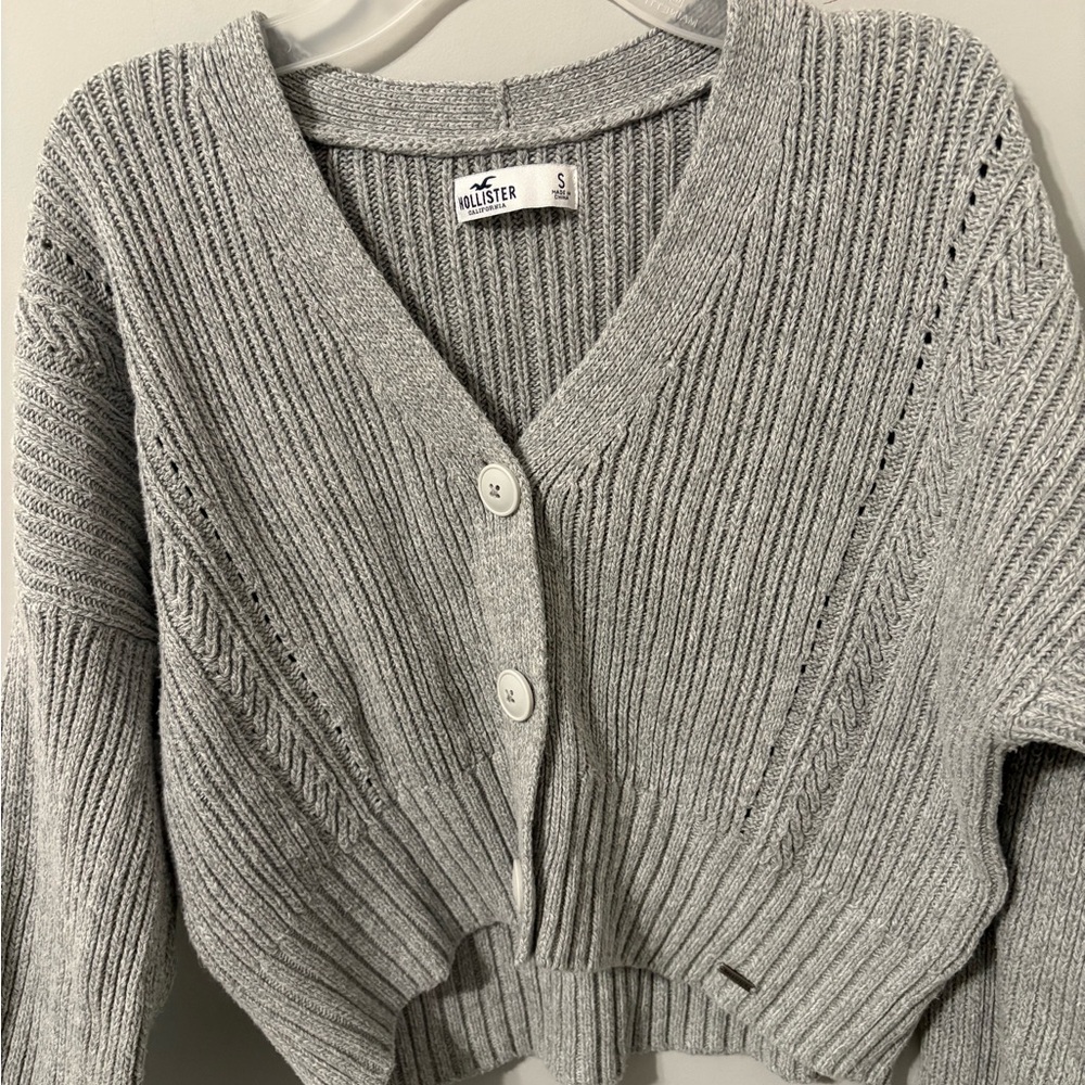 Hollister Women's Gray Knit Cropped Sweater Size S